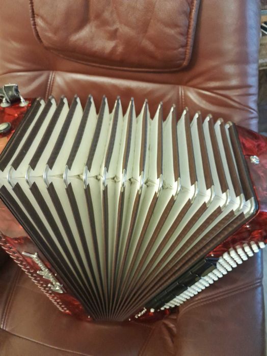 Akordeon Royal Standard  Meteor (Weltmeister)120 basów