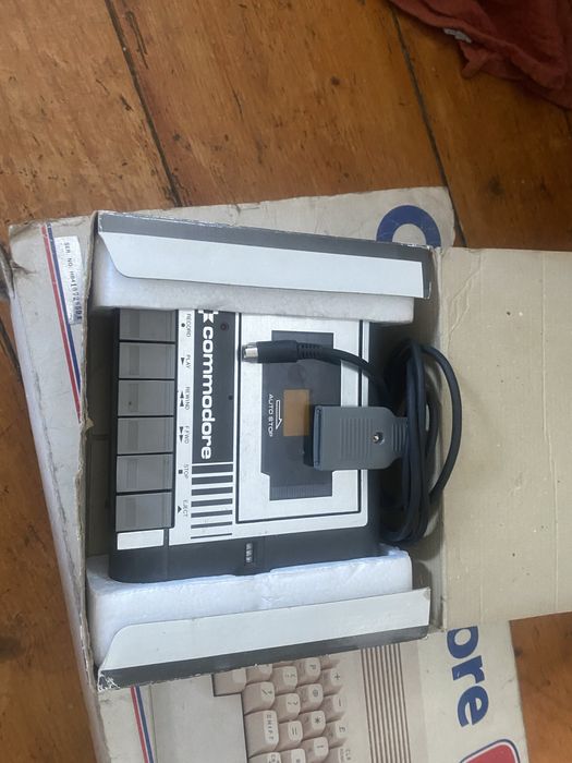 Commodore 64c zestaw pudelka, 1531, joystick, blackbox pi1451,