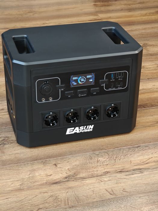 Зарядна станція EASUN POWER 1800W 1024Wh
