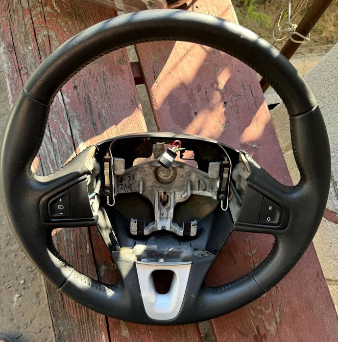 руль megane 3 кожа