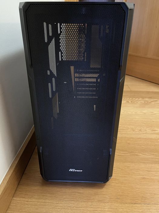 Computer Case - Rx23 Trigger444443826271692801
