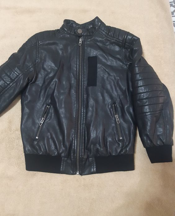 Куртка Zara шкірзам, 5-6 р