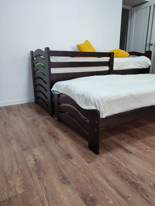 Дитяче ліжко букове з висувним спальним місцем, шухлядами,без матраців