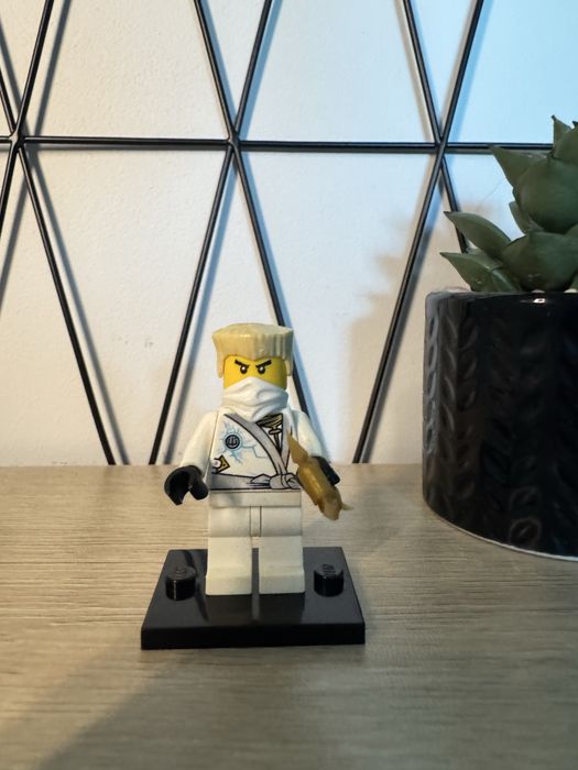 Ninjago Zane Techno Robe LEGO Ninjago Zane Techno Robe Rebooted