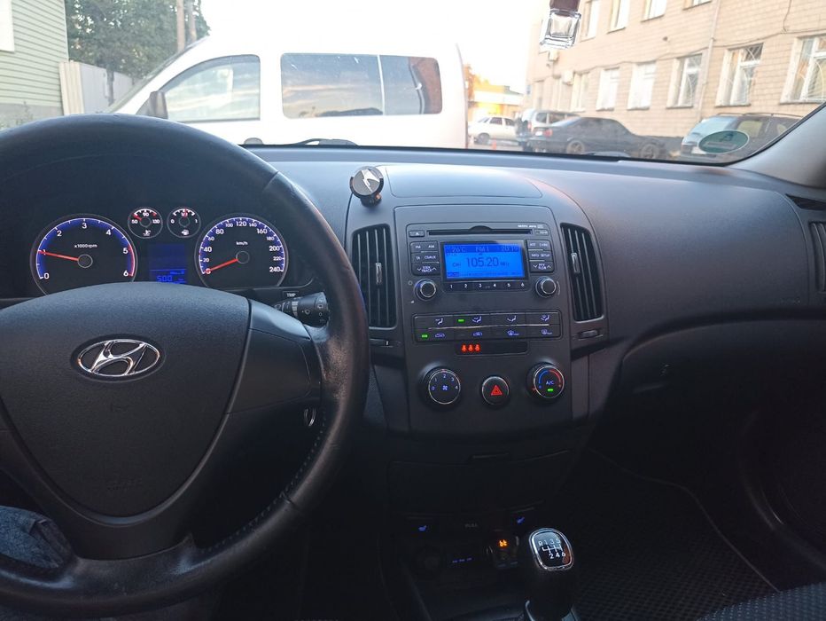 Продам автомобіль Hyundai i30