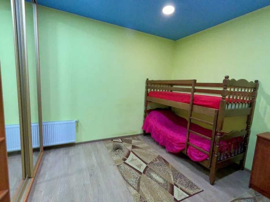 Продається 2к кв 72м кв, ЖК Дмитрівський, м Центральний ринок 20933М