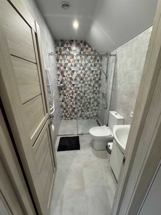 Оренда - Будинок, Басейн (з підігрівом), Альтанка, Барбекю, Лазня, Чан