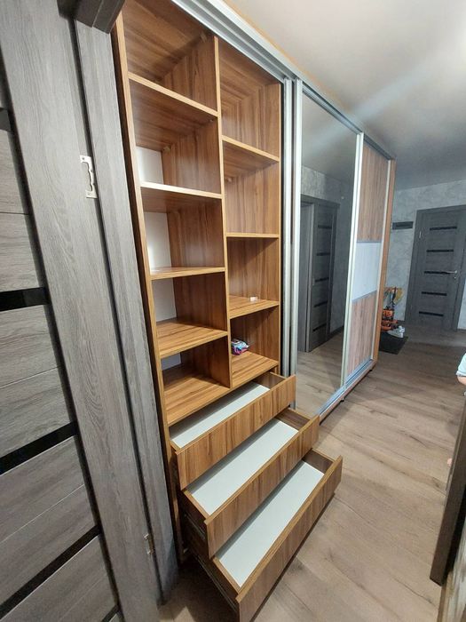 Виготовлення Шафи купе, корусні меблі