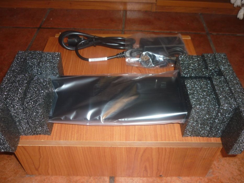 HP Slim dock nova a estrear Modelo B9C86AV