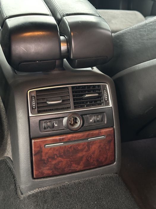 Audi A8 D3 Quattro в хорошому стані!