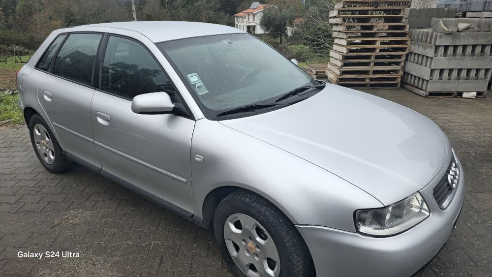 Carro Audi A3 8l
