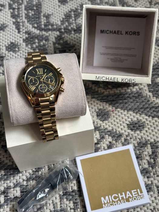 Продам часы MICHAEL CORS