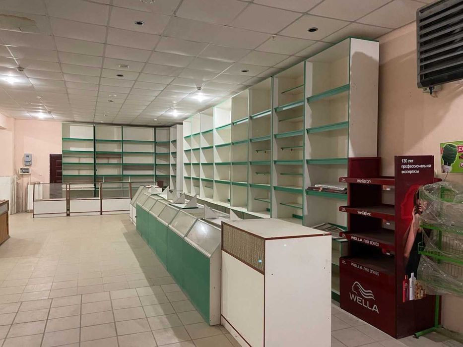 Продам нежитлову будівлю під магазин / комерцію в смт Калинопіль
