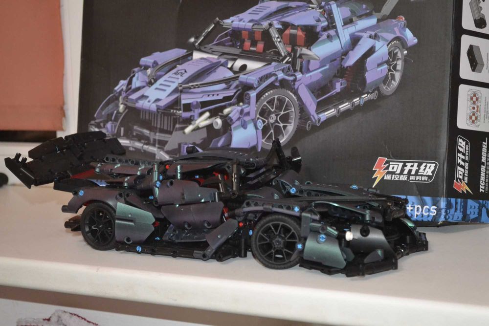 Конструктор Техник. Суперкар 1108 деталей