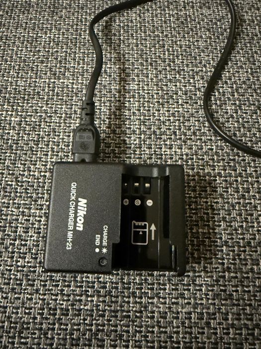 Máquina fotográfica Nikon