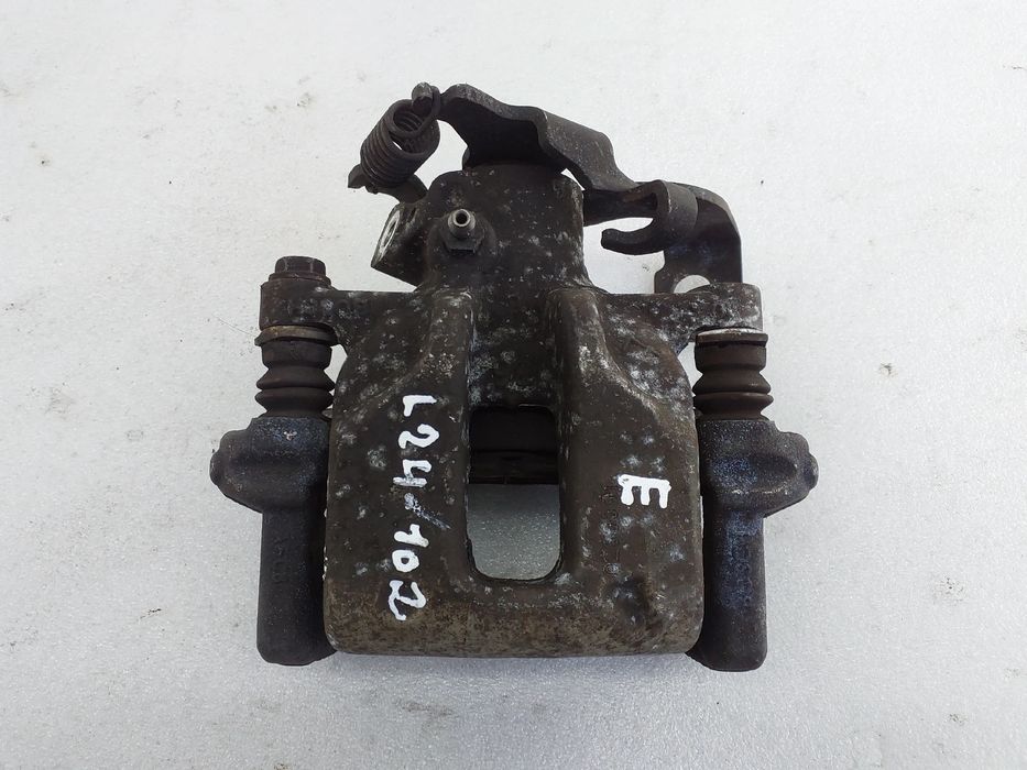 Pinça travão / maxila de travão trás esquerda TOYOTA Auris Hatchback (
