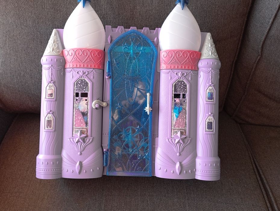 Zamek Barbie składana walizka