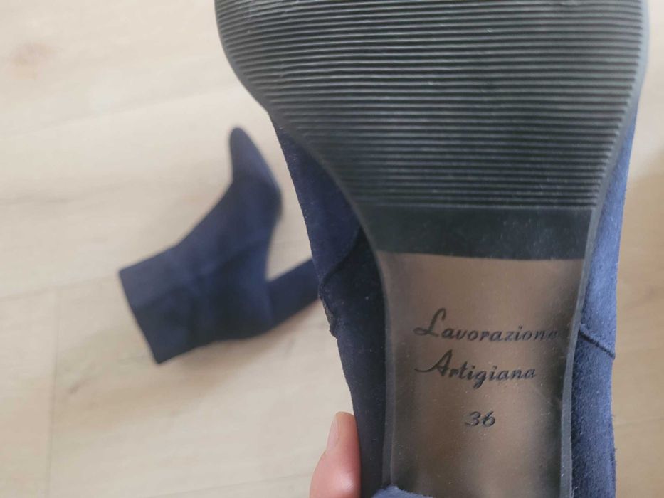 Botki zamszowe granatowe