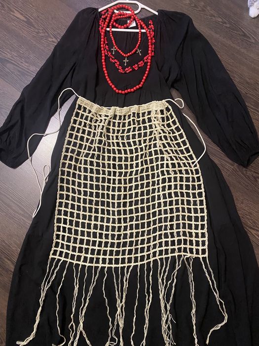 Фартух, пояс до українського строю, вишиванки, припинда, буси