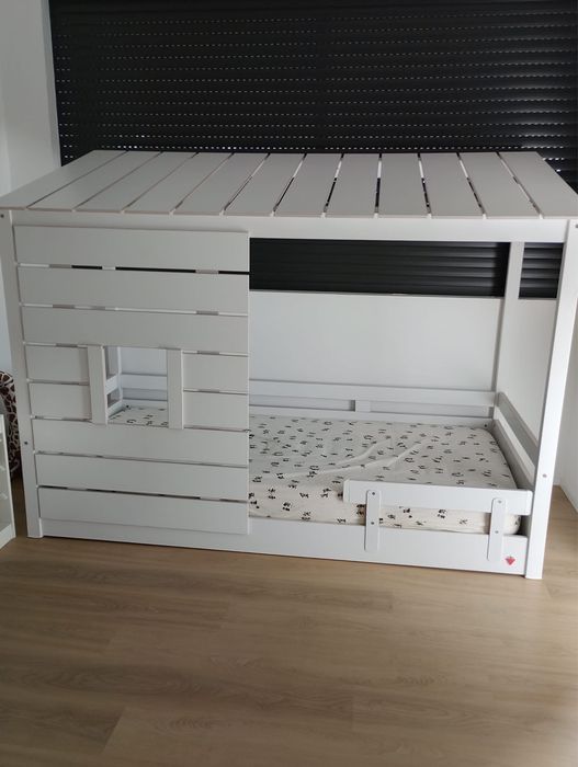 Cama  estilo casa estilo solteiro