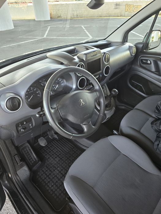 Peugeot partener 1.6HDI 100CV 3 lugares aceito retoma