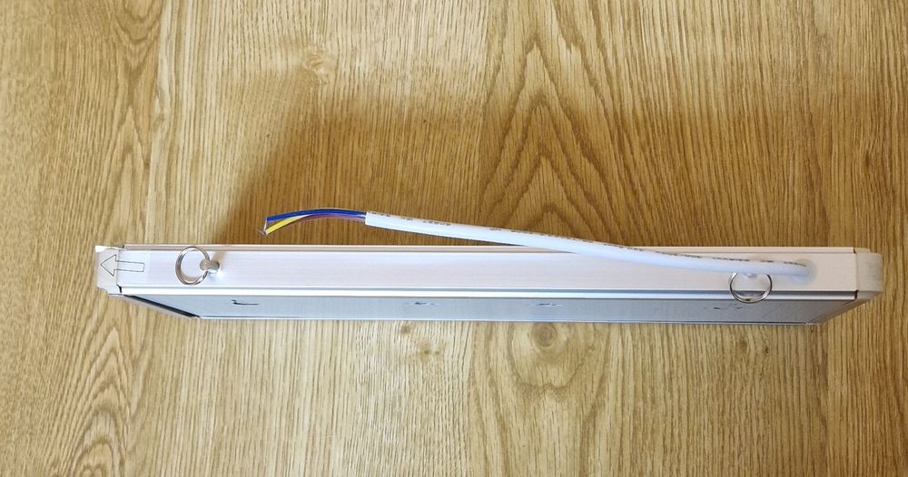 Акумуляторний аварійний світильник “ВИХІД”