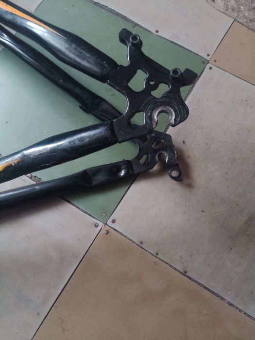 Рама велосипеда под 27.5" колеса