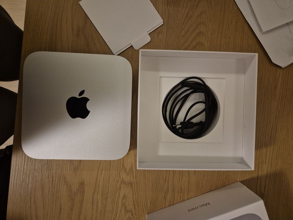 Apple Mac Mini M2 24GB RAM 512 GBSSD 10gb Ethernet