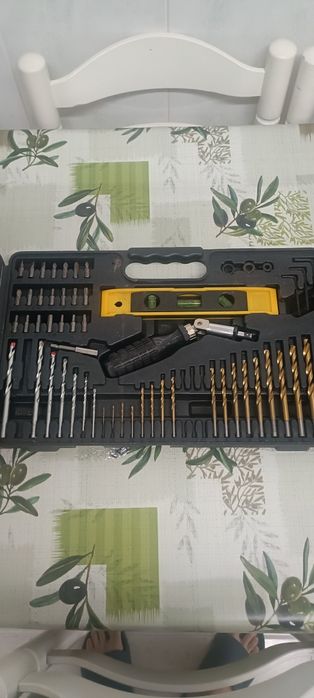 Mala com ferramentas