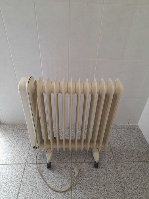 Aquecedor a óleo da marca Dimplex
