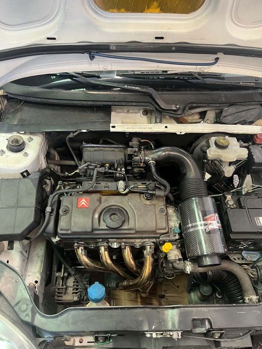 Citroen Saxo vTS  2001 troco por mota de estrada