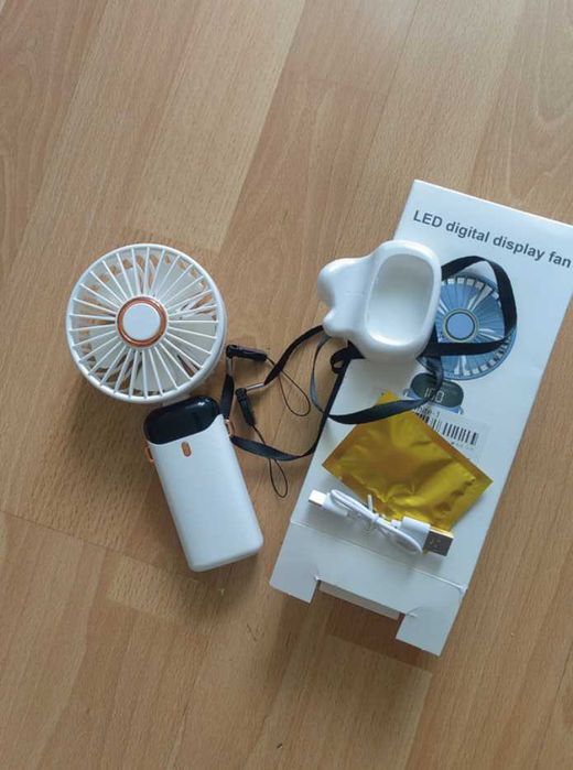 Mini wiatrak ręczny USB-C mini składany biały