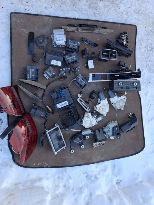 Блоки управління ауді а6 с6 та інші запчастини.