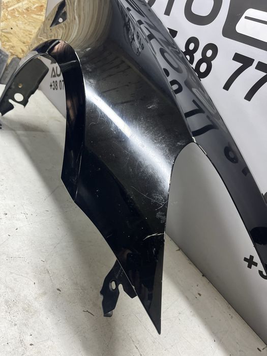 Праве крило Tesla Model 3