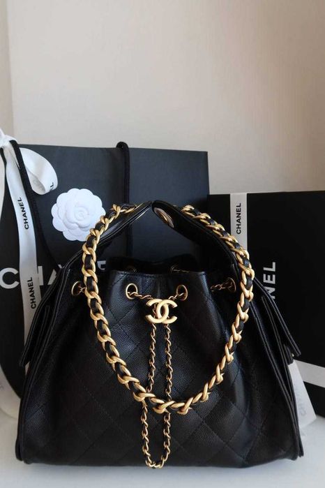 Chanel Hobo 25C Calfskin Leather в наявності