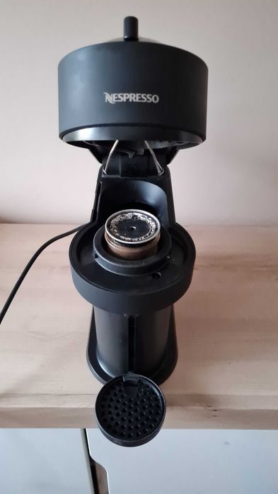 Експрес капсулковий Nespresso vertuo next GCV1