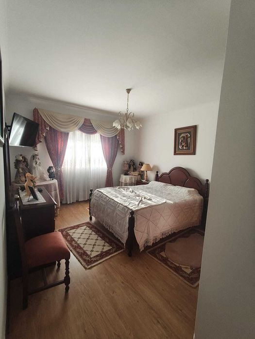 Apartamento T3 no Centro do Cadaval