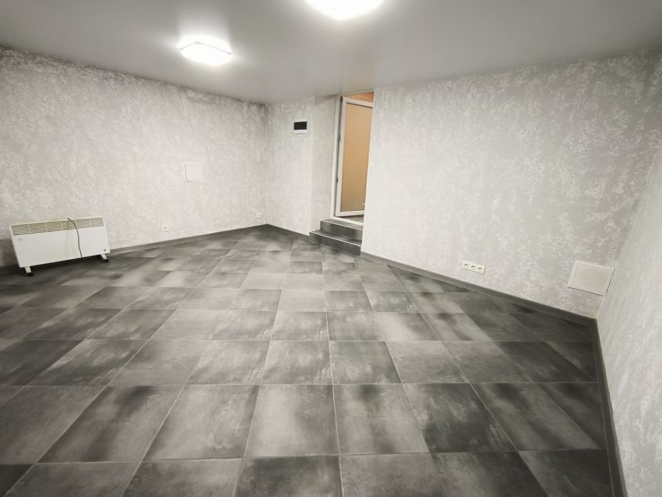 Оренда приміщення 80 кВ м  в Центрі міста вільного призначення