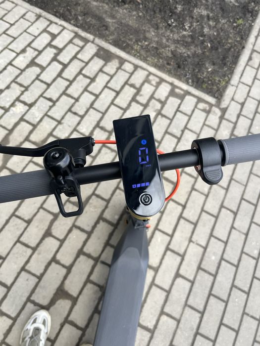 Продам Xiaomi Electric Scooter 4 Lite Gen2 (BHR8052GL)