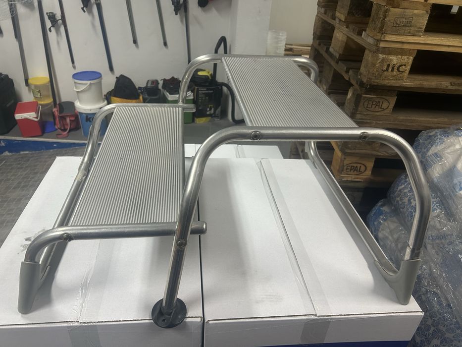 Escada rolote / autocaravana aluminio