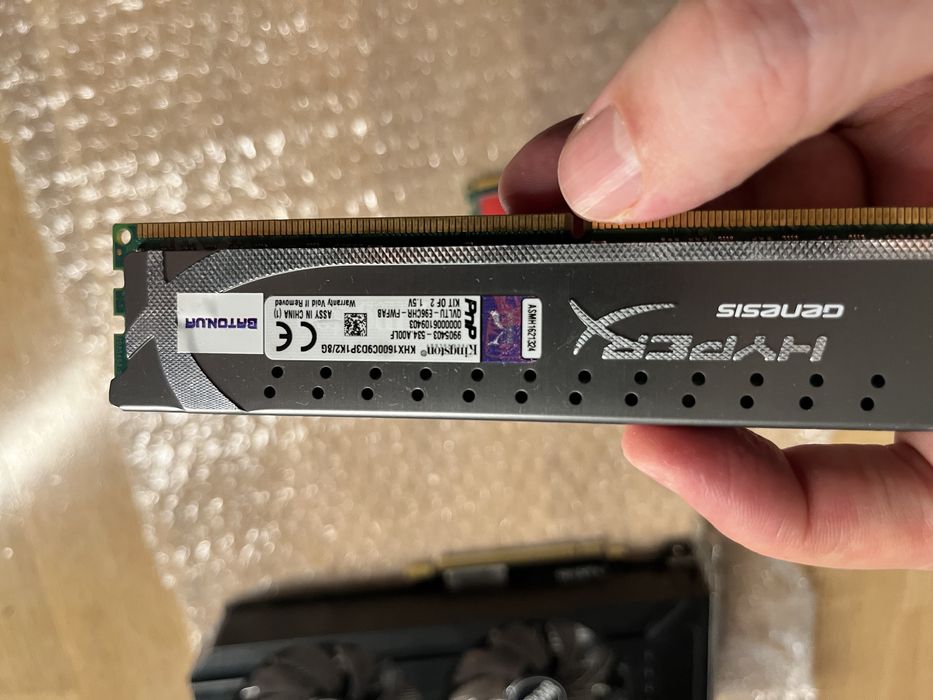 Kingston операционная память(4 шт)  1600мГц DDR3 4Гб