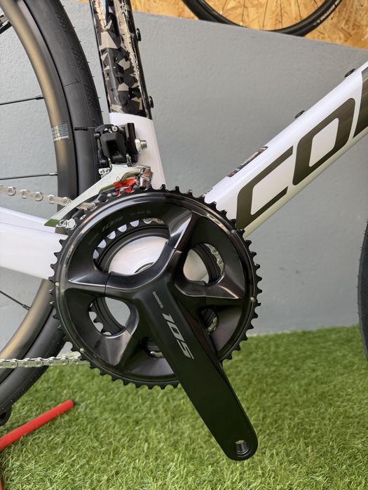 Novas coluer carbono invicta 2027