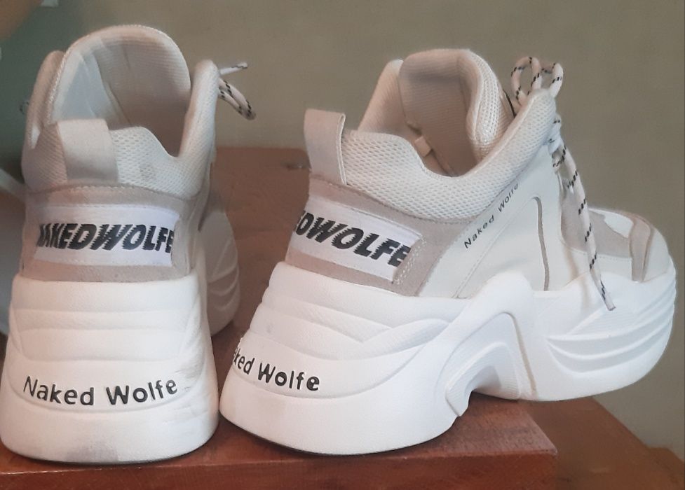 кроссовки женские