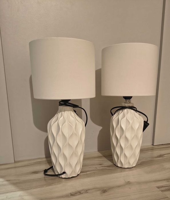 Dwie lampki lampy nocne
