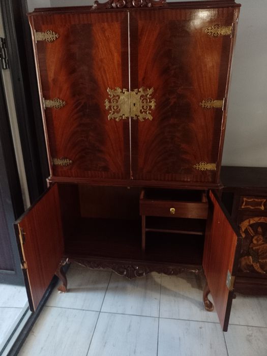 Barek w stylu chippendale