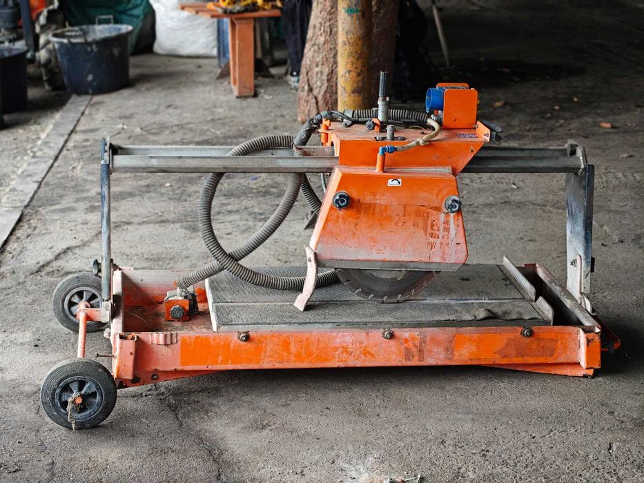 Piła przecinarka stołowa do ​cegieł i płytek Euro Shatal PS 352 90, FV