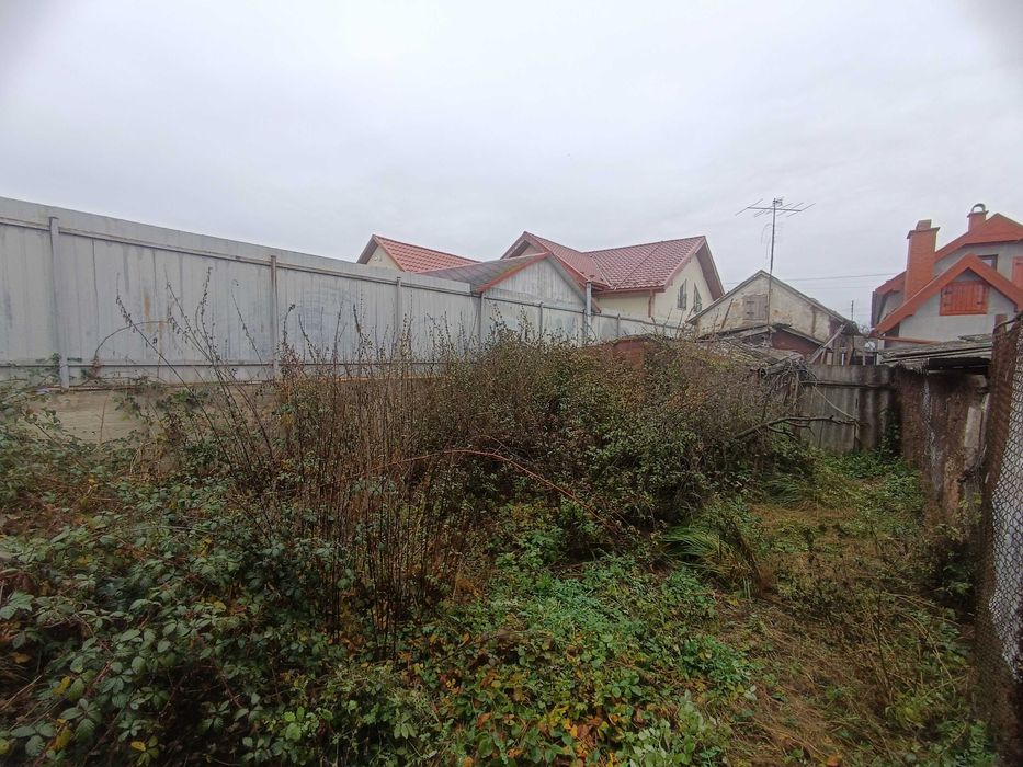 НЕВЕЛИКИЙ 54 кв.м., КОМПАКТНИЙ будинок у житловому стані, тиха вулиця