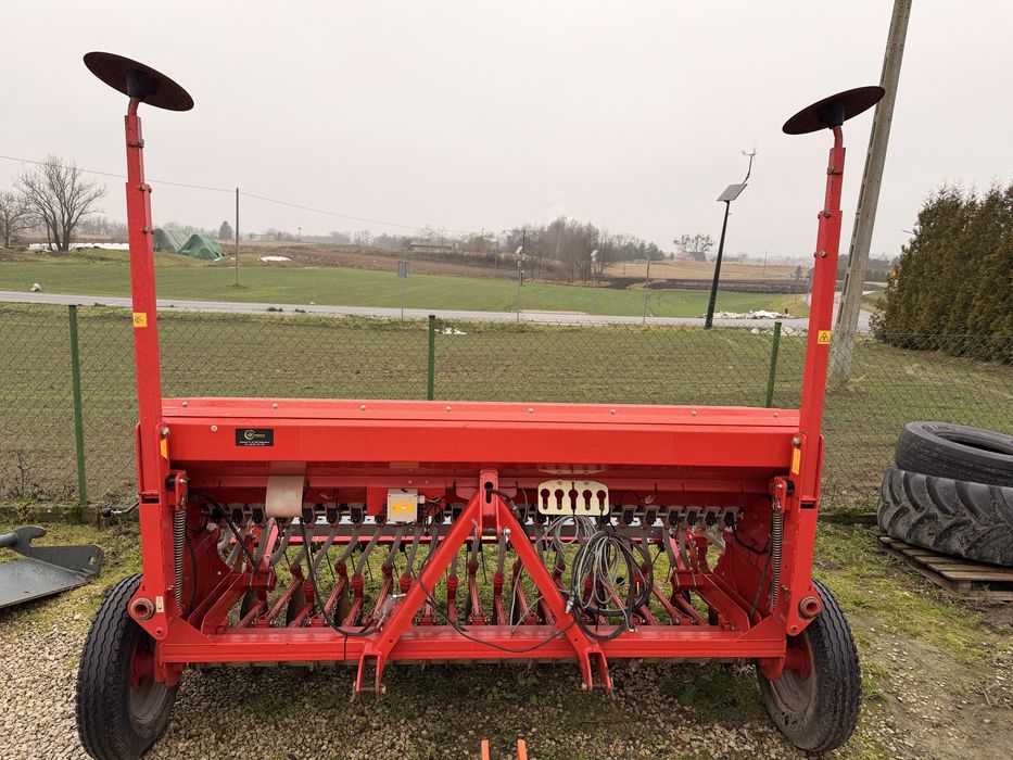 Siewnik zbożowy Kverneland M-drill Pro, talerzowy