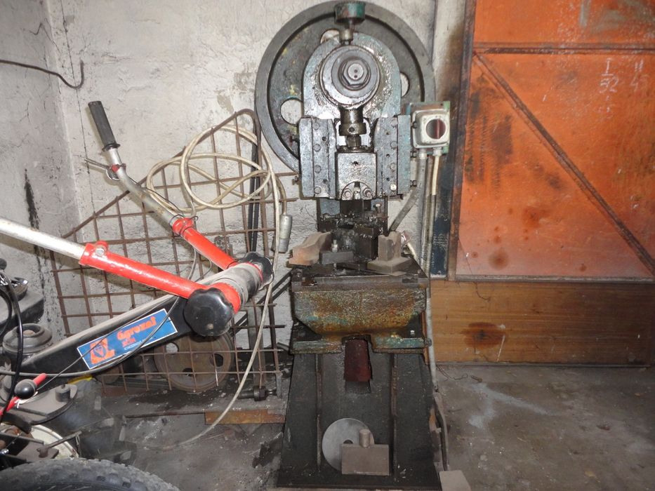 Prasa mimośrodowa 20t