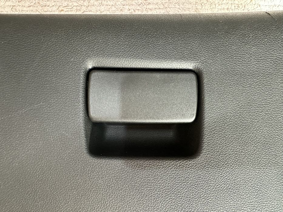 Porta-luvas Opel Astra J de 2009 a 2016